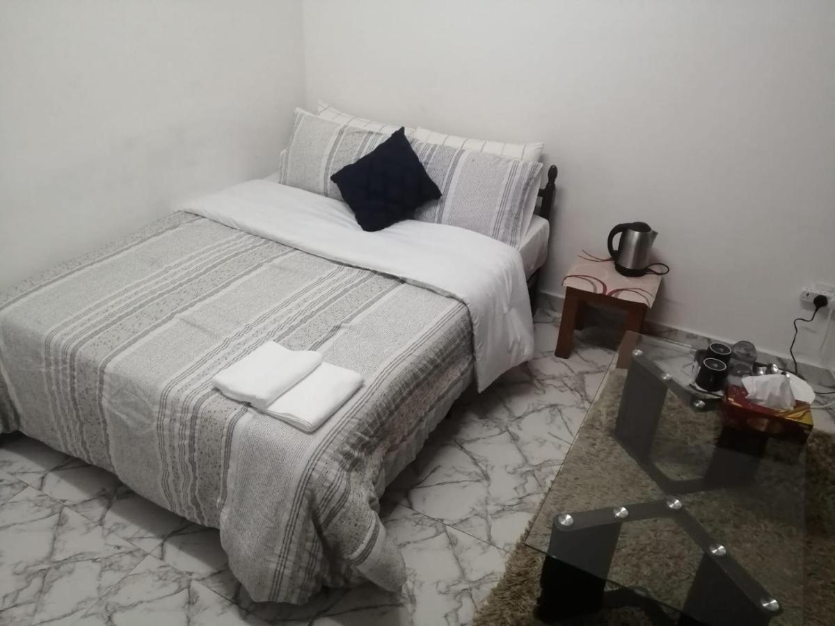 Tanih Place Абу Даби Екстериор снимка