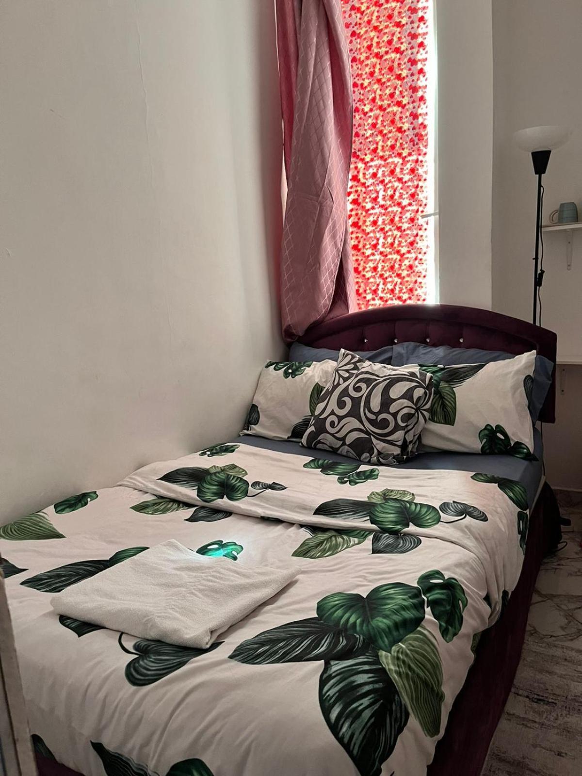 Tanih Place Абу Даби Екстериор снимка